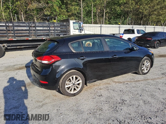 2017 Kia Forte5 LX with VIN KNAFK5A85H5708925, listed as a Copart auction lot 50946095 with 88,184 mi miles and Clean Title. Bid and sale history available at carsss.com. Image 3.
