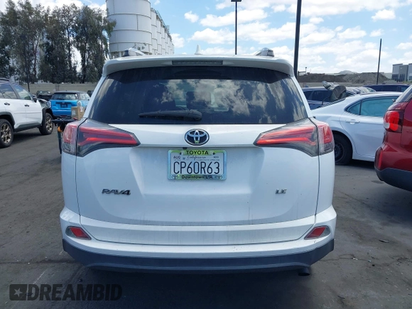 2017 Toyota RAV4 LE z VIN 2T3ZFREV2HW355371, wystawiony jako IAAI lot #42246996 z przebiegiem Nie podano mil oraz . Historia ofert i sprzedaży dostępna na DreamBid. Obrazek 15.