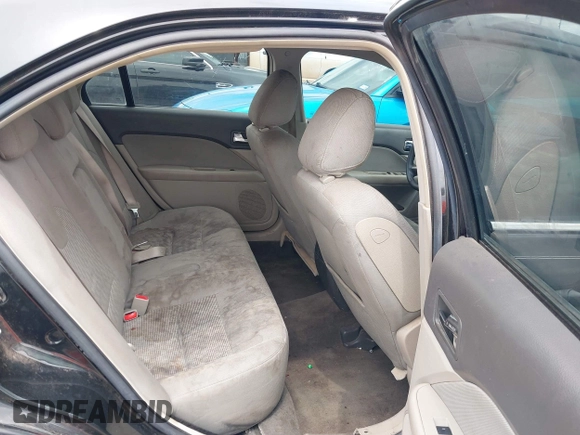 2010 Ford Fusion SE z VIN 3FAHP0HA6AR340837, wystawiony jako IAAI lot #42606746 z przebiegiem 189 204 mil mil oraz . Historia ofert i sprzedaży dostępna na DreamBid. Obrazek 8.