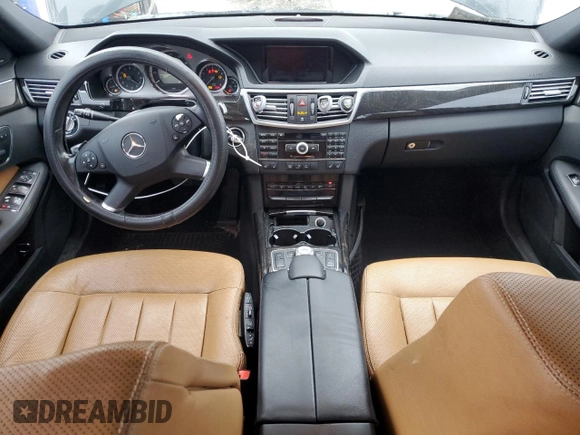 2010 Mercedes-Benz E 550 Luxury with VIN WDDHF7CB9AA030137, listed as a Copart auction lot 86839044 with 223,094 mi miles and Salvage Title. Bid and sale history available at DreamBid. Image 8.