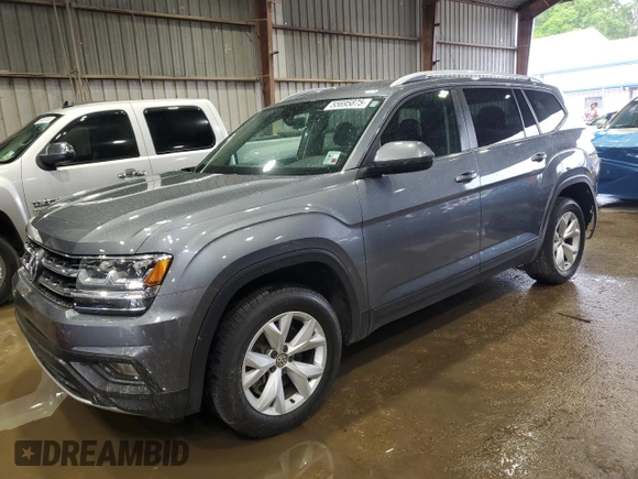 2018 Volkswagen Atlas SE with VIN 1V2CP2CA9JC599827, listed as a Copart auction lot 55695875 with 64,268 mi miles and Salvage title. Bid and sale history available at DreamBid. Image 1.