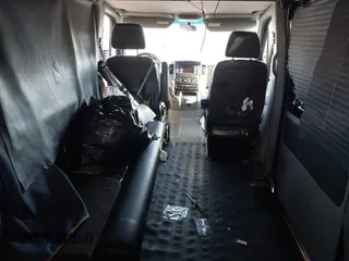 2018 Mercedes-Benz Sprinter Passenger with VIN WDZPE8CD3JP611517, listed as a IAAI auction lot 37859774 with 170,517 mi miles. Bid and sale history available at carsss.com. Image 8.