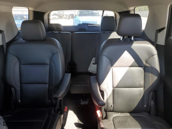 2021 Chevrolet Traverse LT Leather with VIN 1GNERHKW6MJ211870, listed as a Copart auction lot 47244345 with 81,214 mi miles and Salvage Title. Bid and sale history available at carsss.com. Image 10.