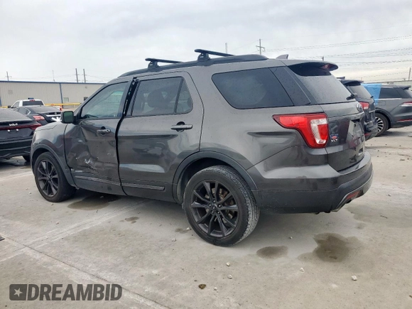 2017 Ford Explorer XLT with VIN 1FM5K7D86HGA69038, listed as a Copart auction lot 60349135 with 139,562 mi miles and Salvage title. Bid and sale history available at DreamBid. Image 2.