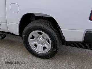 2024 Ram 1500 Tradesman с VIN 1C6RRFGG7RN221914, выставлен на аукционе IAAI как лот 42849294 с пробегом 66 миль миль и . История ставок и продаж доступна на DreamBid. Изображение 21.