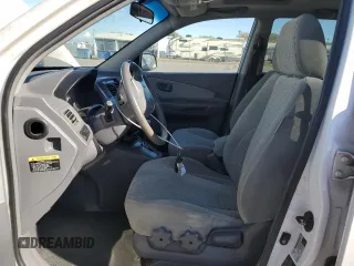 2005 Hyundai Tucson GLS with VIN KM8JN12D95U085444, listed as a Copart auction lot 81137804 with 272,345 mi miles and Salvage Title. Bid and sale history available at carsss.com. Image 7.