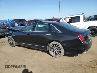 2018 Cadillac CT6 AWD z VIN 1G6KB5RS9JU132448, wystawiony jako Copart lot #56559515 z przebiegiem 109 823 mil mil oraz Szkody całkowita. Historia ofert i sprzedaży dostępna na DreamBid. Obrazek 2.