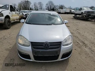 2010 Volkswagen Jetta Sedan Limited with VIN 3VWRZ7AJXAM127458, listed as a Copart auction lot 54346305 with 176,391 mi miles and Clean Title. Bid and sale history available at carsss.com. Image 5.