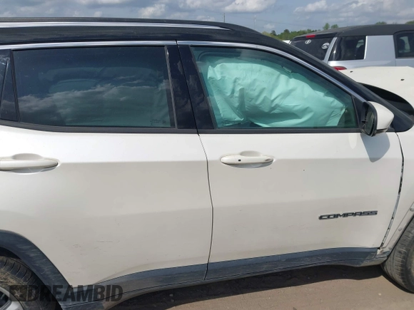 2019 Jeep Compass Limited with VIN 3C4NJDCB3KT594368, listed as a IAAI auction lot 41956414 with 88,198 mi miles and . Bid and sale history available at DreamBid. Image 13.