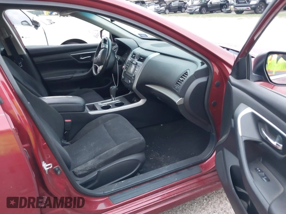 2015 Nissan Altima SV with VIN 1N4AL3AP9FC460750, listed as a IAAI auction lot 41935815 with 92,530 mi miles and . Bid and sale history available at carsss.com. Image 5.