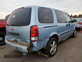 2007 Chevrolet Uplander LS Fleet with VIN 1GNDV23147D163070, listed as a Copart auction lot 88033535 with 240,327 mi miles and Salvage Title. Bid and sale history available at carsss.com. Image 3.