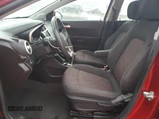 2019 Chevrolet Sonic LT z VIN 1G1JD5SB7K4137199, wystawiony jako Copart lot #51472935 z przebiegiem 25 142 mil mil oraz Szkoda całkowita • Salvage title. Historia ofert i sprzedaży dostępna na DreamBid. Obrazek 7.