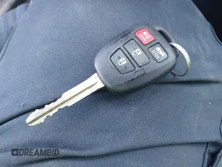 2017 Toyota Corolla L с VIN 2T1BURHE2HC749319, выставлен на аукционе IAAI как лот 42152504 с пробегом 192 171 миль миль и . История ставок и продаж доступна на DreamBid. Изображение 11.