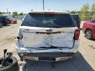 2017 Ford Explorer XLT with VIN 1FM5K7D82HGB87829, listed as a Copart auction lot 56467865 with 133,683 mi miles and Salvage title. Bid and sale history available at DreamBid. Image 6.