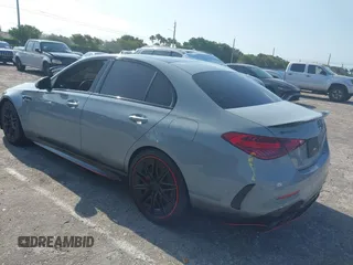 2024 Mercedes-Benz C AMG C 63 S E Performance z VIN W1KAF8AB5RR173089, wystawiony jako IAAI lot #41969567 z przebiegiem Nie podano mil oraz . Historia ofert i sprzedaży dostępna na DreamBid. Obrazek 3.