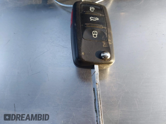 2019 Volkswagen Beetle S with VIN 3VWFD7AT1KM712384, listed as a IAAI auction lot 41505127 with 49,527 mi miles and . Bid and sale history available at DreamBid. Image 11.