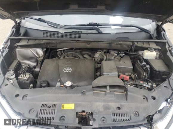 2018 Toyota Highlander SE with VIN 5TDJZRFH1JS816807, listed as a Copart auction lot 57179805 with 92,327 mi miles and Salvage title. Bid and sale history available at DreamBid. Image 12.