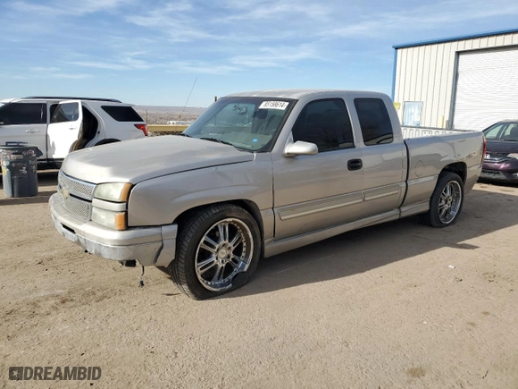 2006 Chevrolet Silverado 1500 LT1 with VIN 2GCEC19T161109502, listed as a Copart auction lot 85158614 with 207,251 mi miles and Salvage Title. Bid and sale history available at carsss.com. Image 1.