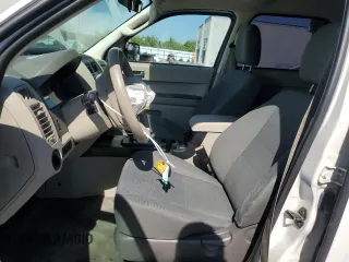 2012 Ford Escape XLS z VIN 1FMCU0C76CKB12316, wystawiony jako Copart lot #65011265 z przebiegiem 139 992 mil mil oraz Szkoda całkowita • Salvage title. Historia ofert i sprzedaży dostępna na DreamBid. Obrazek 7.