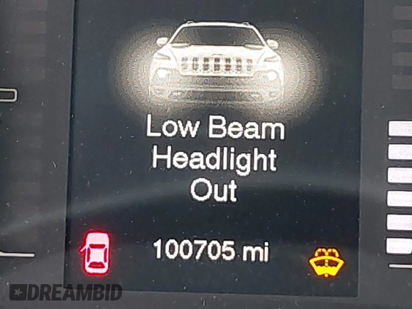2015 Jeep Cherokee Latitude with VIN 1C4PJLCB0FW601862, listed as a IAAI auction lot 41931048 with 100,705 mi miles and . Bid and sale history available at DreamBid. Image 16.