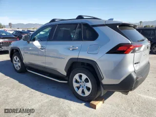 2021 Toyota RAV4 LE with VIN 2T3K1RFV4MW105140, listed as a Copart auction lot 48544065 with 31,216 mi miles and Salvage Title. Bid and sale history available at carsss.com. Image 2.