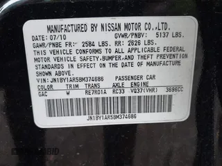 2011 Infiniti M37 with VIN JN1BY1AR5BM374686, listed as a IAAI auction lot 40399732 with 208,337 mi miles. Bid and sale history available at carsss.com. Image 9.