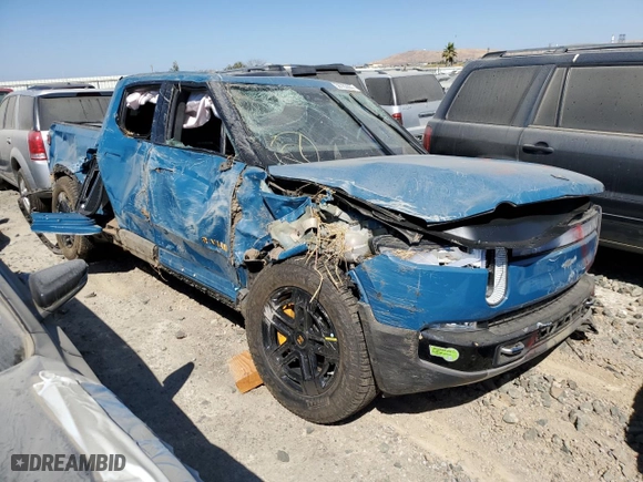 2022 Rivian R1T Adventure Package with VIN 7FCTGAAA4NN010881, listed as a Copart auction lot 58783584 with 0 mi miles and Salvage Title. Bid and sale history available at carsss.com. Image 4.