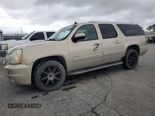 2010 GMC Yukon XL Denali z VIN 1GKUKMEF1AR146215, wystawiony jako Copart lot #57775155 z przebiegiem 247 528 mil mil oraz Czysty tytuł • Clean title. Historia ofert i sprzedaży dostępna na DreamBid. Obrazek 1.