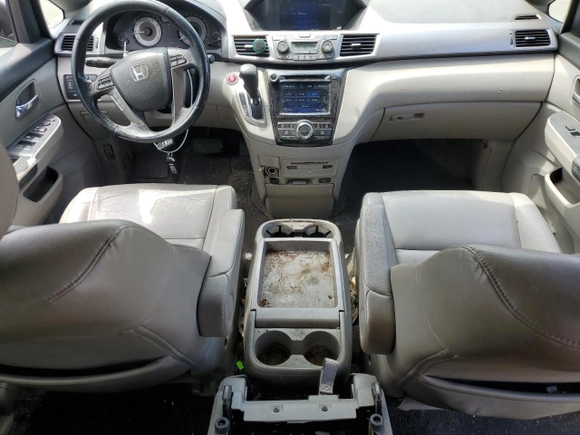 2014 Honda Odyssey EX-L with VIN 5FNRL5H68EB115720, listed as a Copart auction lot 62910725 with 132,254 mi miles and Clean title. Bid and sale history available at DreamBid. Image 8.
