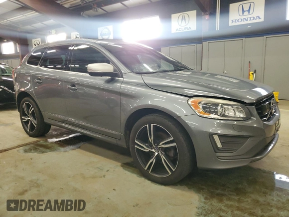 2017 Volvo XC60 R-Design with VIN YV449MRS7H2002831, listed as a Copart auction lot 45296735 with 254,888 mi miles and Clean title. Bid and sale history available at DreamBid. Image 4.