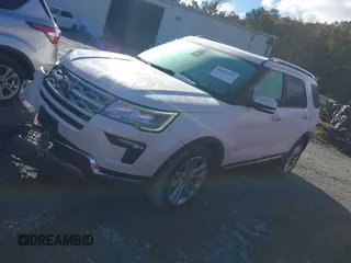 2019 Ford Explorer Limited z VIN 1FM5K7F82KGA03297, wystawiony jako IAAI lot #40847611 z przebiegiem 104 904 mil mil oraz . Historia ofert i sprzedaży dostępna na DreamBid. Obrazek 2.