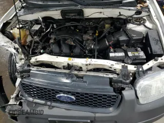 2004 Ford Escape XLS with VIN 1FMYU92164KA28697, listed as a Copart auction lot 87878445 with 156,767 mi miles and Salvage Title. Bid and sale history available at DreamBid. Image 12.
