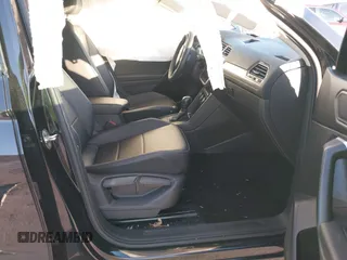 2021 Volkswagen Tiguan SE z VIN 3VV3B7AX4MM095811, wystawiony jako IAAI lot #41476490 z przebiegiem 25 668 mil mil oraz . Historia ofert i sprzedaży dostępna na DreamBid. Obrazek 5.