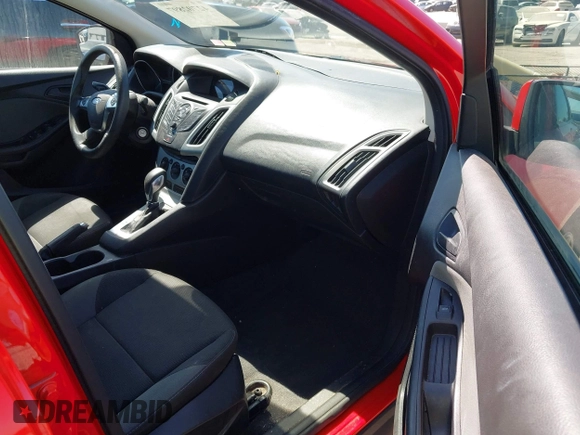 2012 Ford Focus SE z VIN 1FAHP3F21CL177044, wystawiony jako IAAI lot #42702897 z przebiegiem 189 898 mil mil oraz . Historia ofert i sprzedaży dostępna na DreamBid. Obrazek 5.