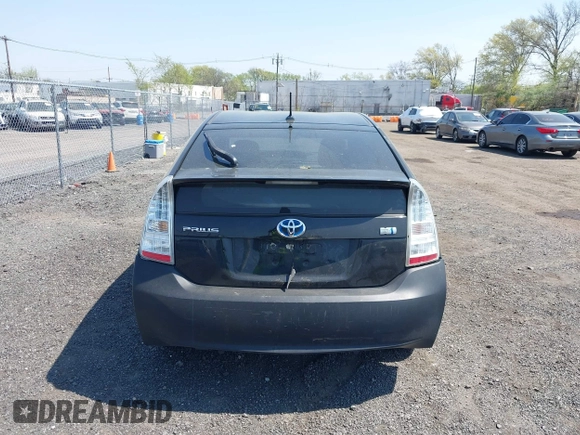2011 Toyota Prius I with VIN JTDKN3DU8B1433698, listed as a IAAI auction lot 42124404 with 223,576 mi miles. Bid and sale history available at carsss.com. Image 16.
