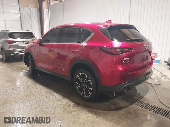 2022 Mazda CX-5 2.5 S Premium Package with VIN JM3KFBDMXN0548912, listed as a IAAI auction lot 41626826 with 33,020 mi miles. Bid and sale history available at carsss.com. Image 3.