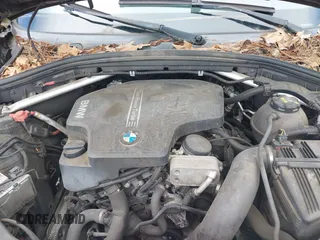 2014 BMW X3 xDrive28i z VIN 5UXWX9C54E0D40939, wystawiony jako IAAI lot #42468079 z przebiegiem Nie podano mil oraz . Historia ofert i sprzedaży dostępna na DreamBid. Obrazek 10.