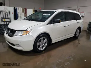 2013 Honda Odyssey Touring with VIN 5FNRL5H91DB049407, listed as a Copart auction lot 45710665 with 223,583 mi miles and Salvage Title. Bid and sale history available at carsss.com. Image 1.