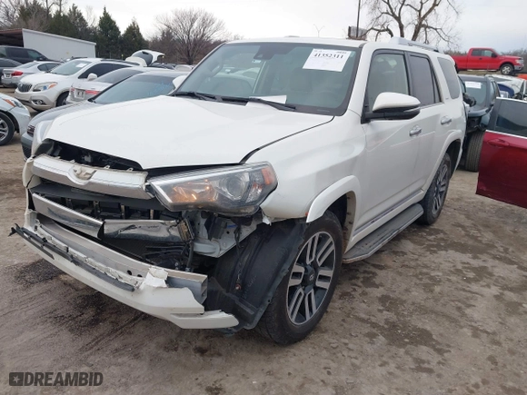 2020 Toyota 4Runner SR5 with VIN JTEBU5JR2L5822163, listed as a IAAI auction lot 41352311 with 100,418 mi miles. Bid and sale history available at carsss.com. Image 17.