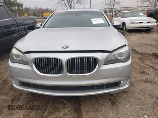 2011 BMW 7 Series 740Li with VIN WBAKB4C5XBC575254, listed as a IAAI auction lot 41617340 with 105,307 mi miles. Bid and sale history available at carsss.com. Image 6.