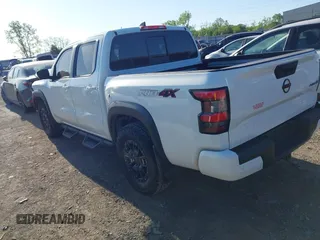 2022 Nissan Frontier SV z VIN 1N6ED1EK4NN656770, wystawiony jako IAAI lot #42016373 z przebiegiem 47 656 mil mil oraz . Historia ofert i sprzedaży dostępna na DreamBid. Obrazek 3.