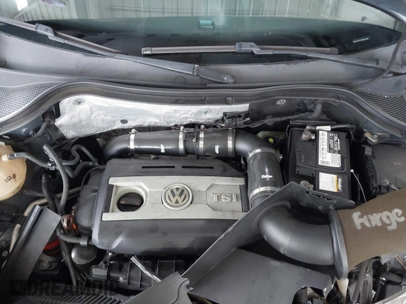 2011 Volkswagen Tiguan SE with VIN WVGAV7AX1BW549681, listed as a IAAI auction lot 40772939 with 157,547 mi miles and . Bid and sale history available at DreamBid. Image 10.