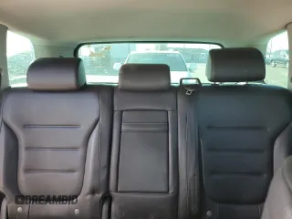 2012 Volkswagen Touareg Sport с VIN WVGFF9BP6CD001833, выставлен на аукционе Copart как лот 54188355 с пробегом 126 272 миль миль и Чистый • Clean title. История ставок и продаж доступна на DreamBid. Изображение 10.