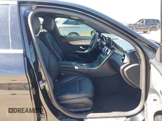 2021 Mercedes-Benz C 300 z VIN W1KWF8DB0MR618283, wystawiony jako IAAI lot #42084388 z przebiegiem 66 565 mil mil oraz . Historia ofert i sprzedaży dostępna na DreamBid. Obrazek 5.