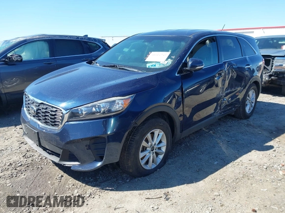 2019 Kia Sorento LX with VIN 5XYPG4A3XKG523100, listed as a IAAI auction lot 41814743 with 138,767 mi miles and . Bid and sale history available at carsss.com. Image 2.
