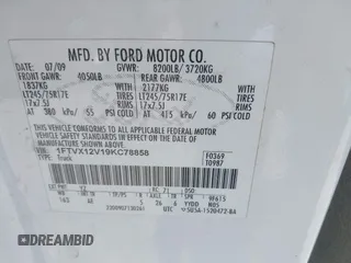 2009 Ford F-150 z VIN 1FTVX12V19KC78858, wystawiony jako IAAI lot #42031118 z przebiegiem 125 945 mil mil oraz . Historia ofert i sprzedaży dostępna na DreamBid. Obrazek 9.