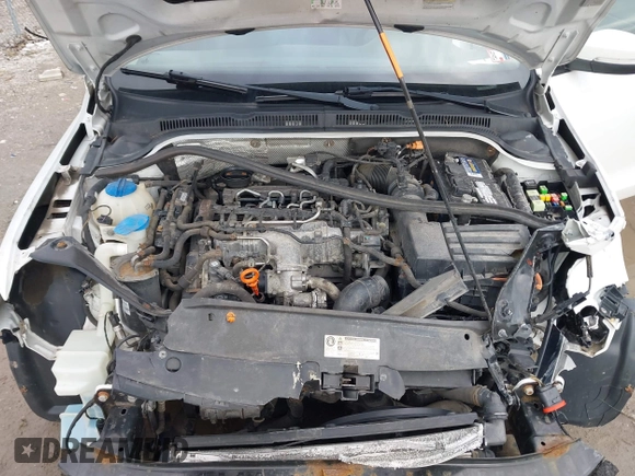 2012 Volkswagen Jetta TDI w/Premium & Nav with VIN 3VWLL7AJ8CM094552, listed as a IAAI auction lot 41962900 with 158,868 mi miles and . Bid and sale history available at DreamBid. Image 10.