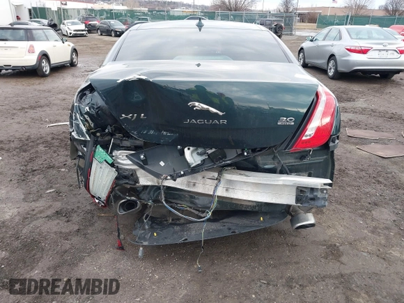 2015 Jaguar XJ Portfolio z VIN SAJWJ2GD7F8V84372, wystawiony jako IAAI lot #41489177 z przebiegiem 78 891 mil mil oraz . Historia ofert i sprzedaży dostępna na DreamBid. Obrazek 6.