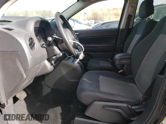 2011 Jeep Compass with VIN 1J4NT1FA1BD176063, listed as a Copart auction lot 50216285 with 136,742 mi miles and Non Repairable. Bid and sale history available at carsss.com. Image 7.
