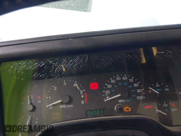 2000 Jeep Wrangler Sahara with VIN 1J4FA59SXYP718029, listed as a IAAI auction lot 42583372 with 260,811 mi miles and . Bid and sale history available at DreamBid. Image 7.